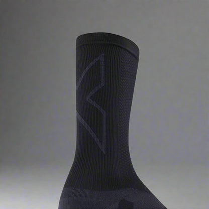 2XU_Vectr_Cushion_No_Show_Socks_BlackTitanium_Top_Instasport
