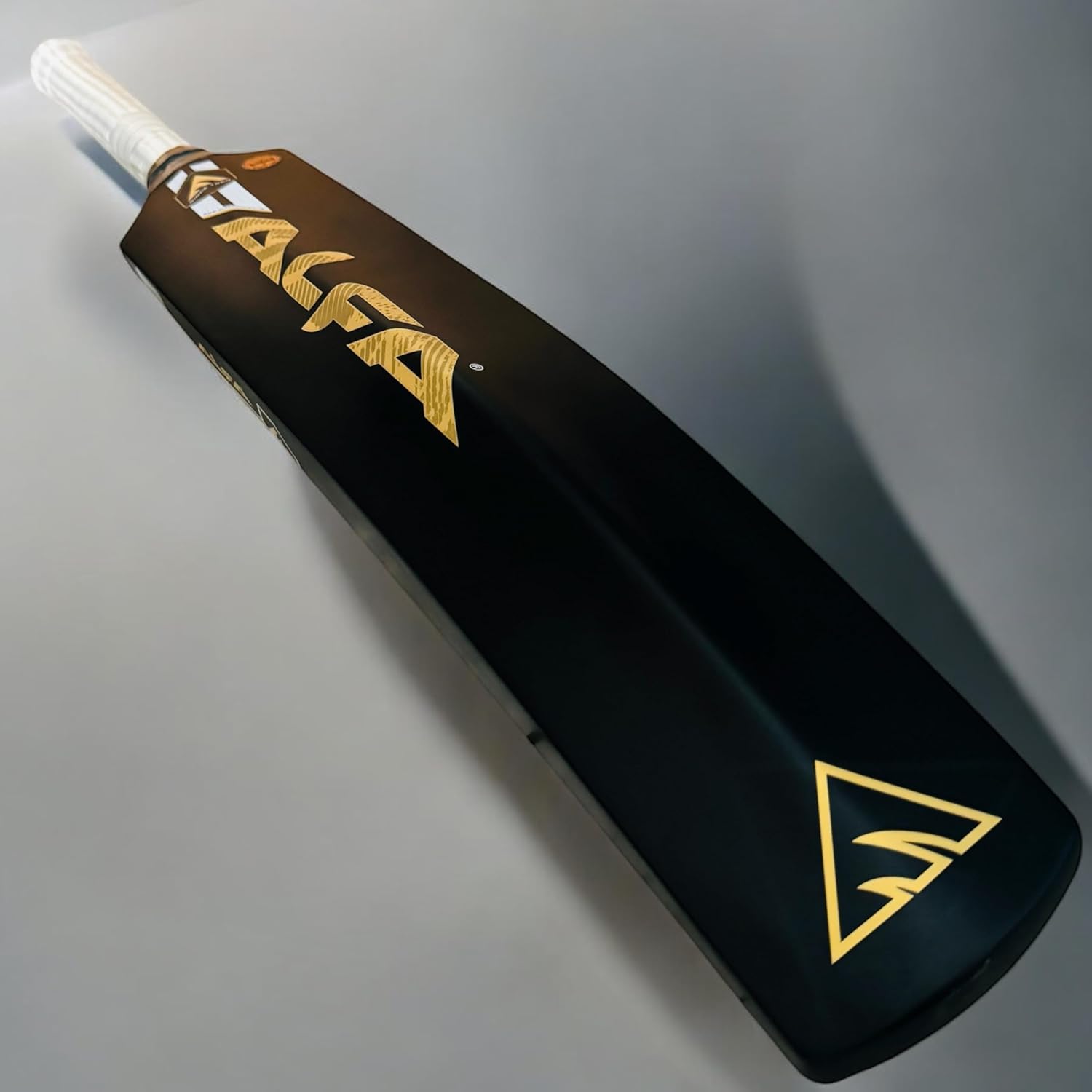 Alfa_Carbotec_1_Composite_Cricket_Tennis_Bat_with_Cover__Full2_InstaSport