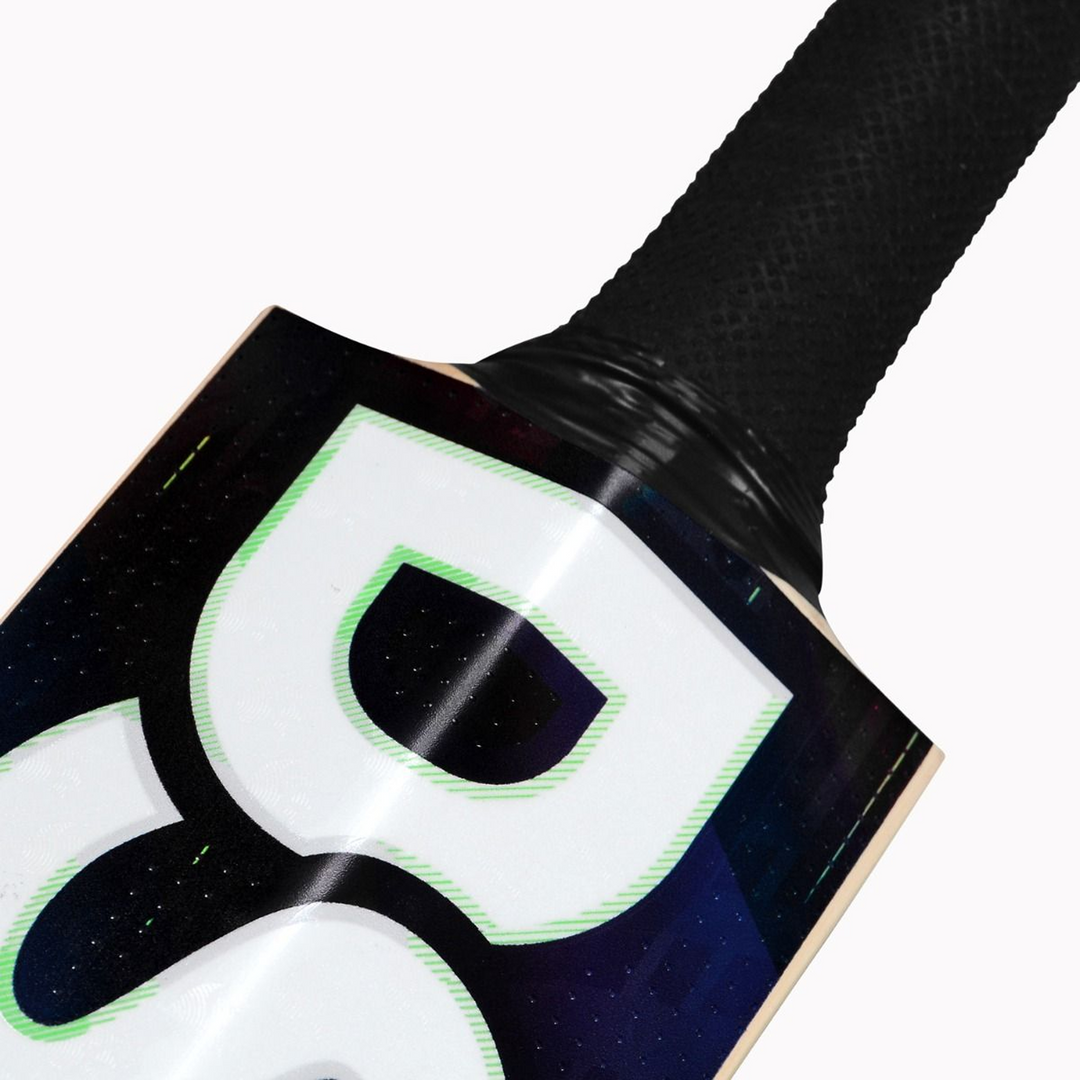 DSC BLAK Pro English Willow Cricket Bat -SH - InstaSport