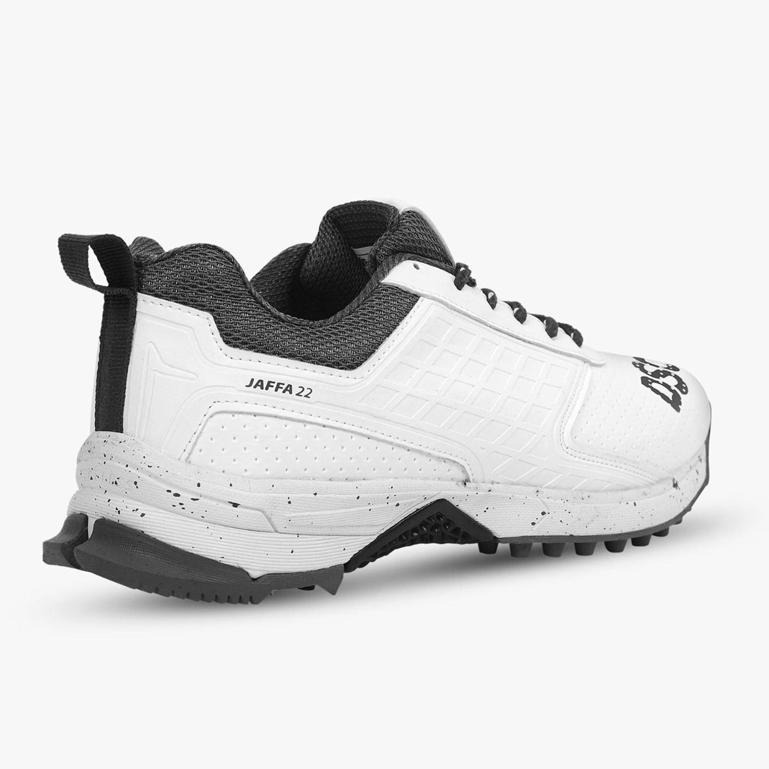 DSC Jaffa 22 Cricket Spike Shoes - White - InstaSport