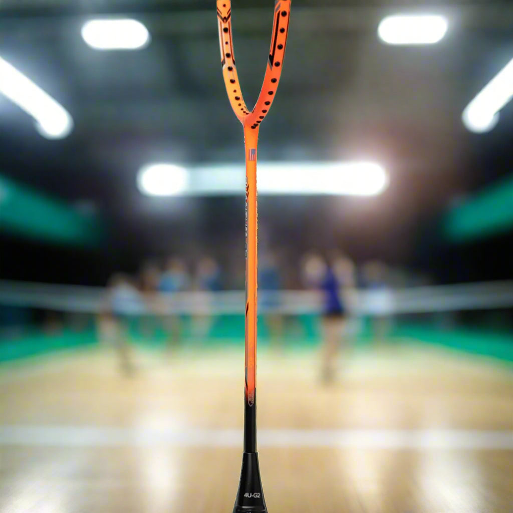 Ashaway_QUANTUM3_35lbs_BadmintonRacket_Throat_Instasport