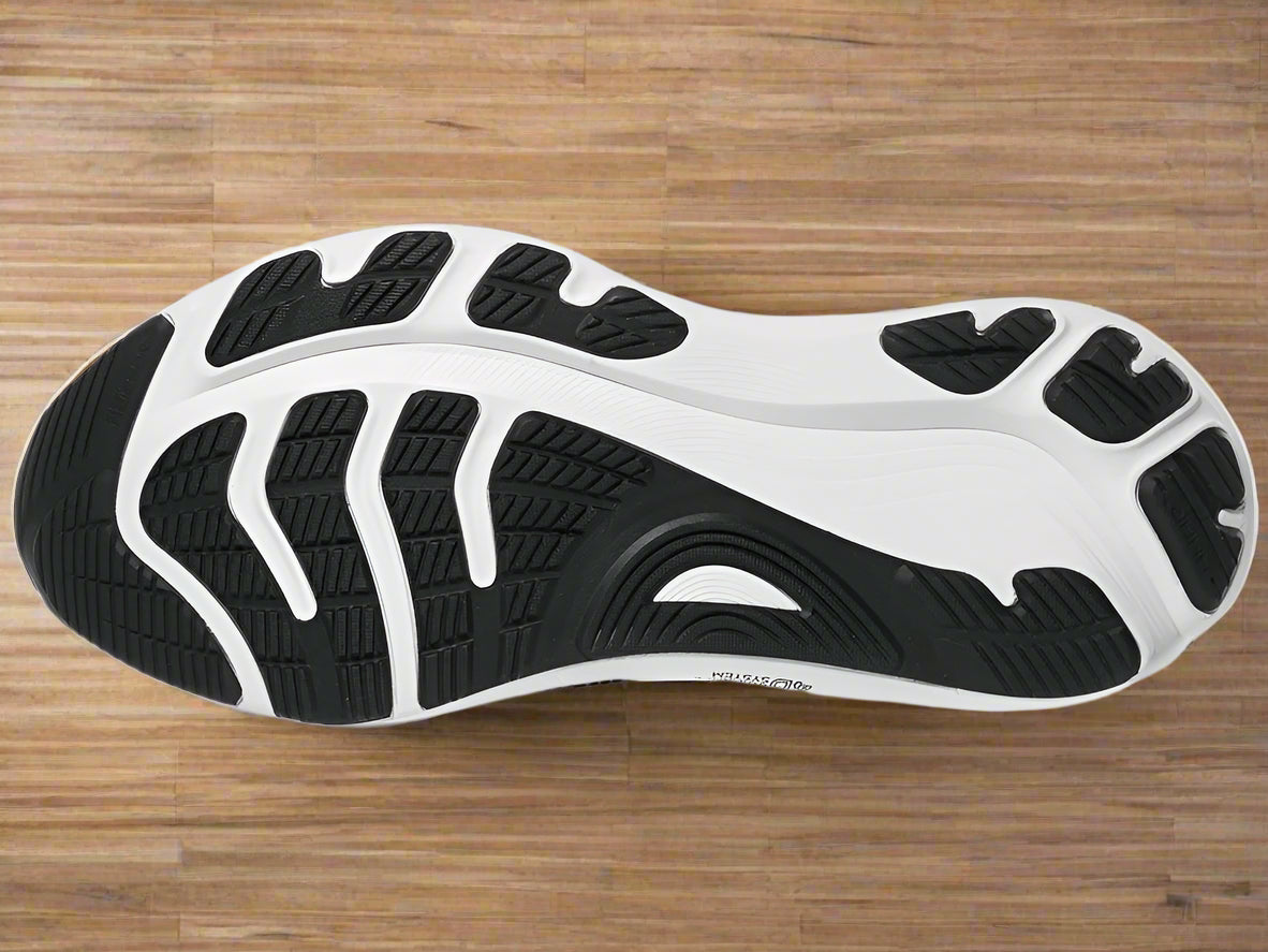 Asics_Gel_Kayano_Black_White_Heal_InstaSport