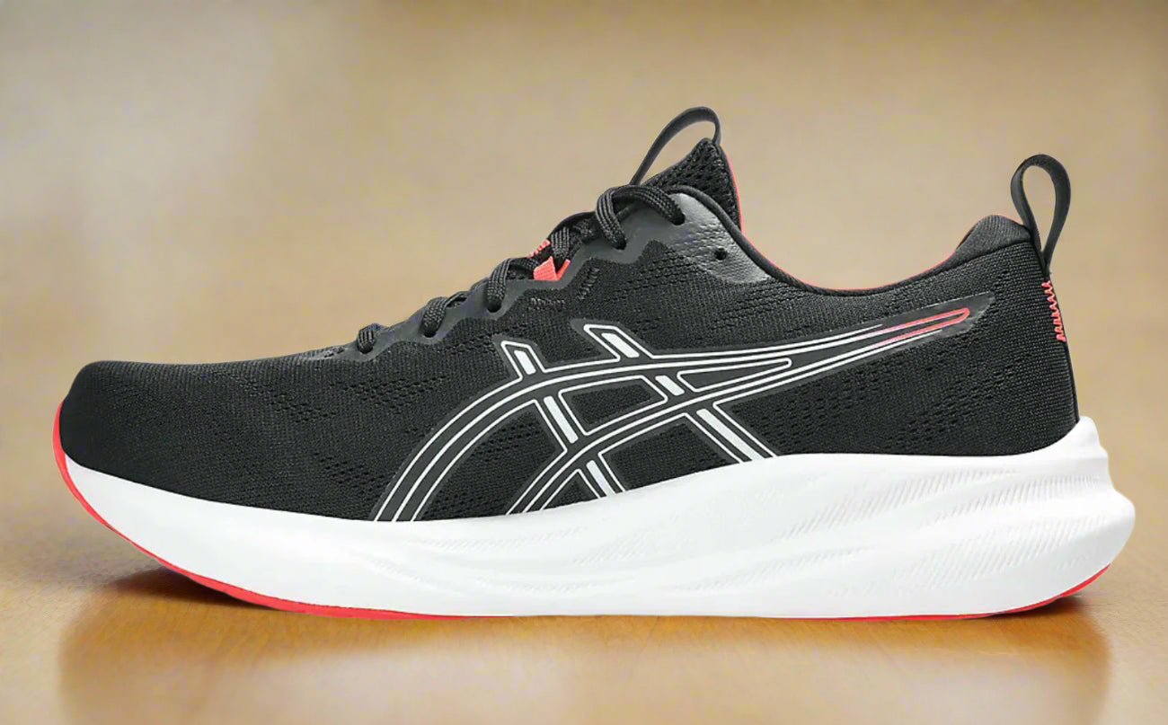 Asics_Gel_Pulse_16_Black_White_Left_InstaSport
