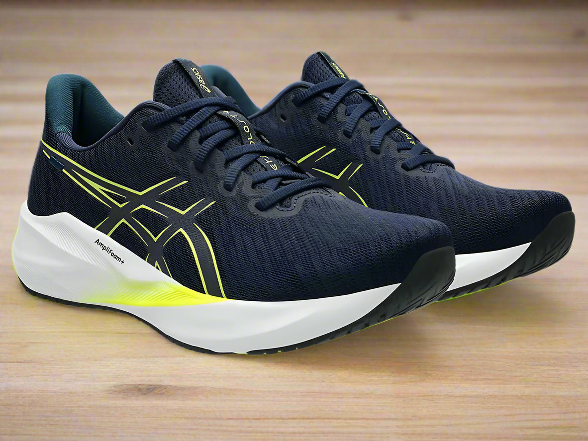 Asics_VersaBlast_4_Midnight_Cross_InstaSport