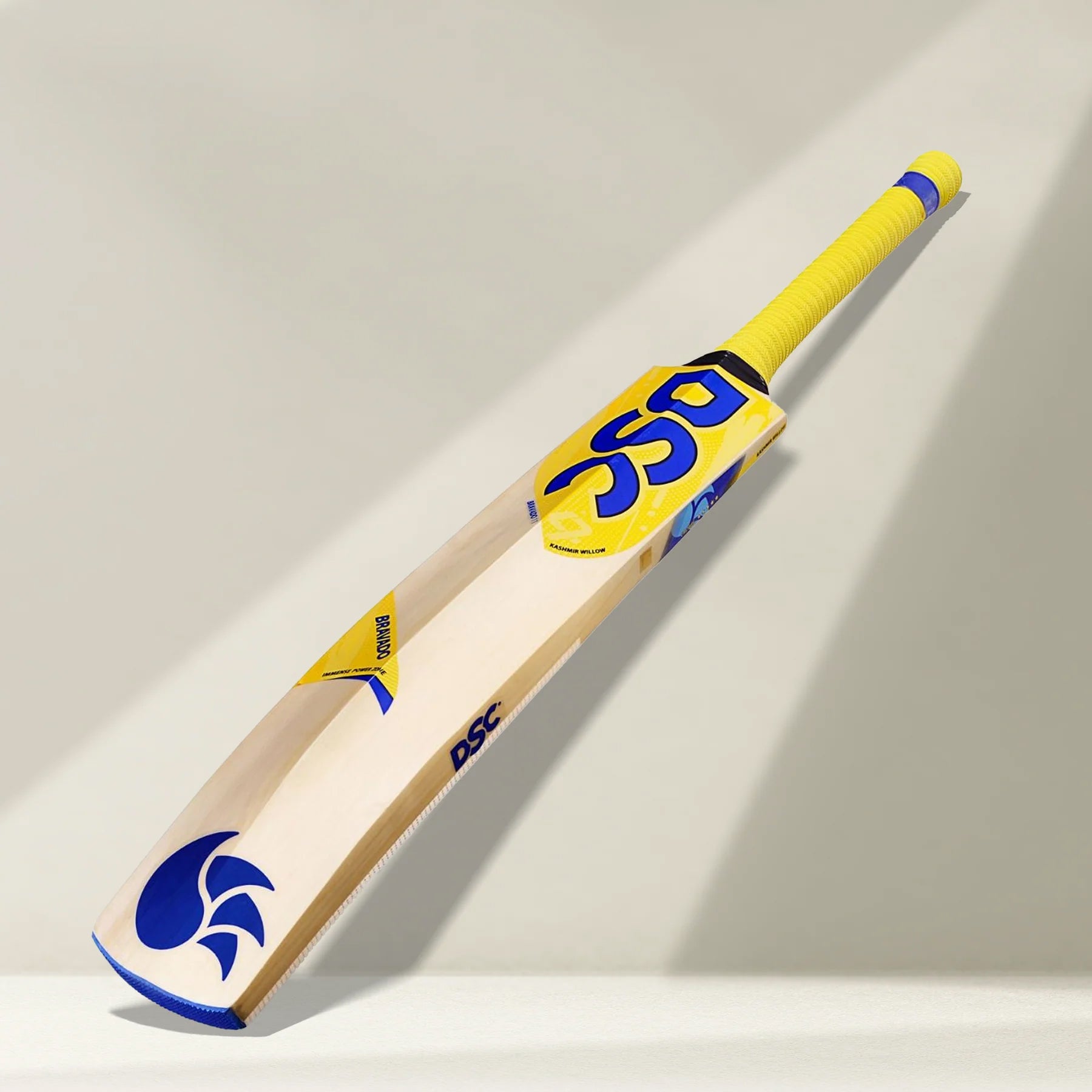 DSC Bravado 11 Kashmir Willow Cricket Bat