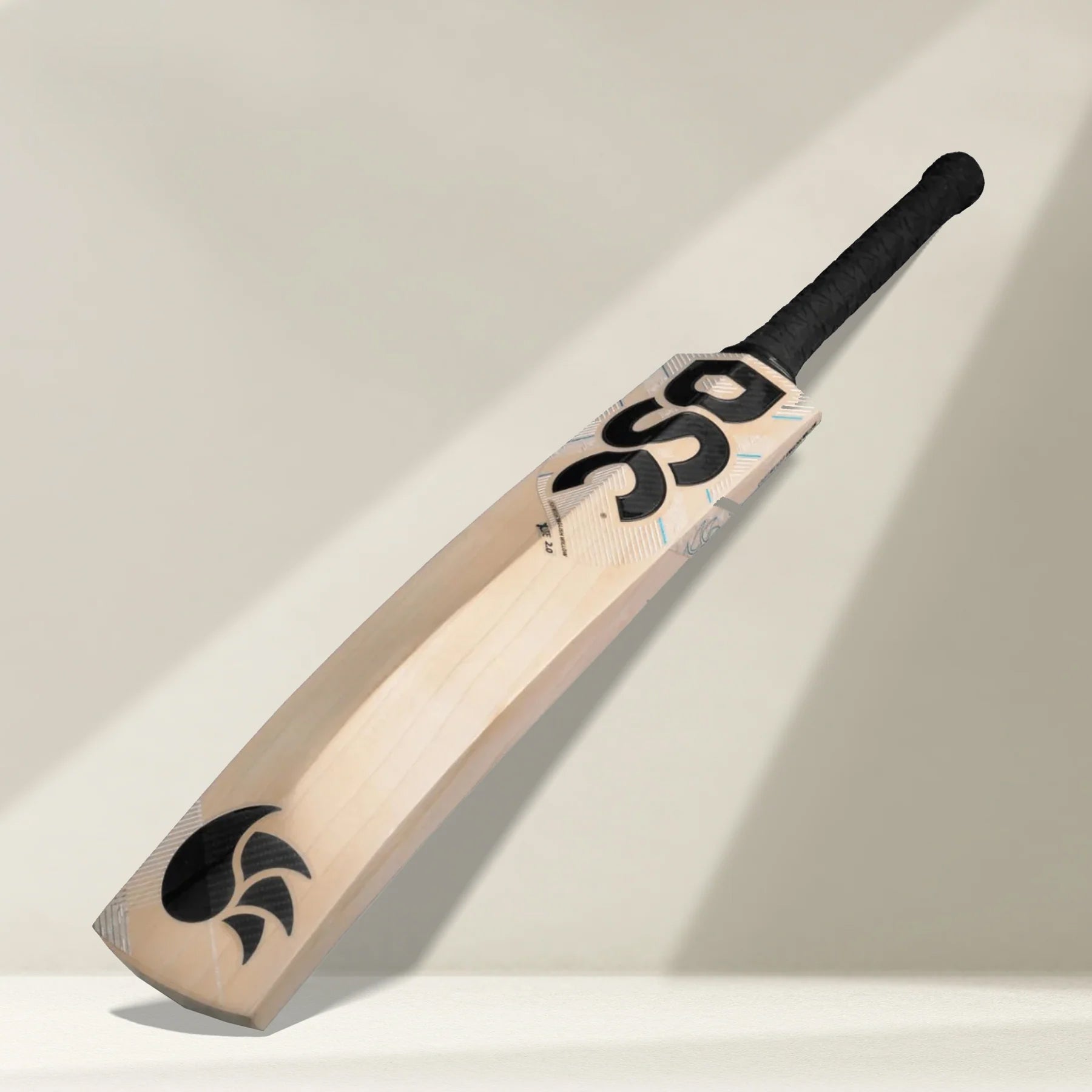 DSC Xlite 2.0 English Willow Cricket Bat