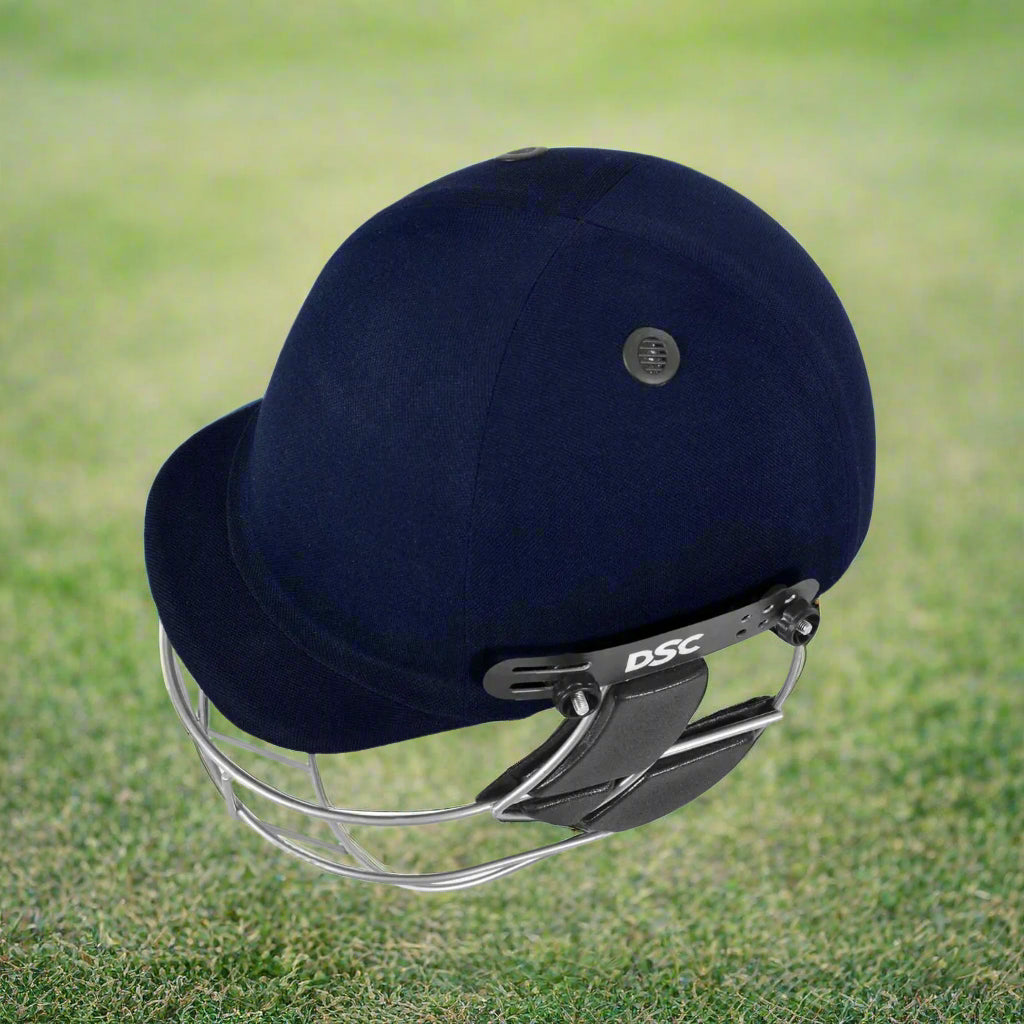 DSC_Defender_2.0_CricketHelmet_Top_Instasport