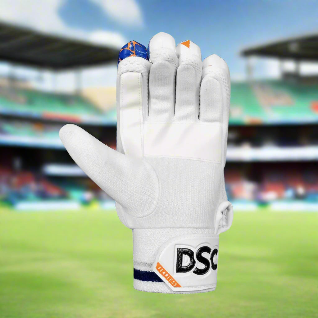 DSC_Force_BattingGloves_InSide_Instasport