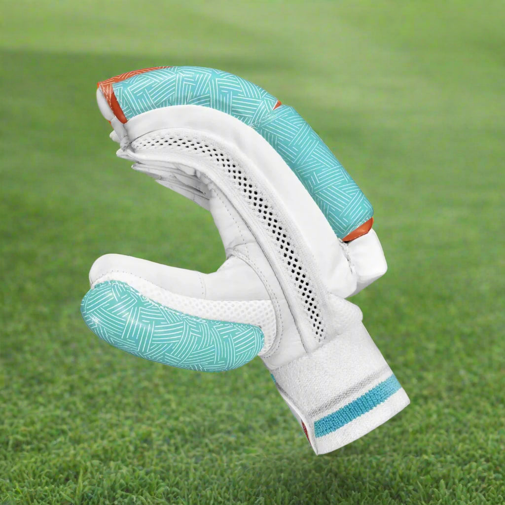 DSC_Glider_BattingGloves_Side_Instasport