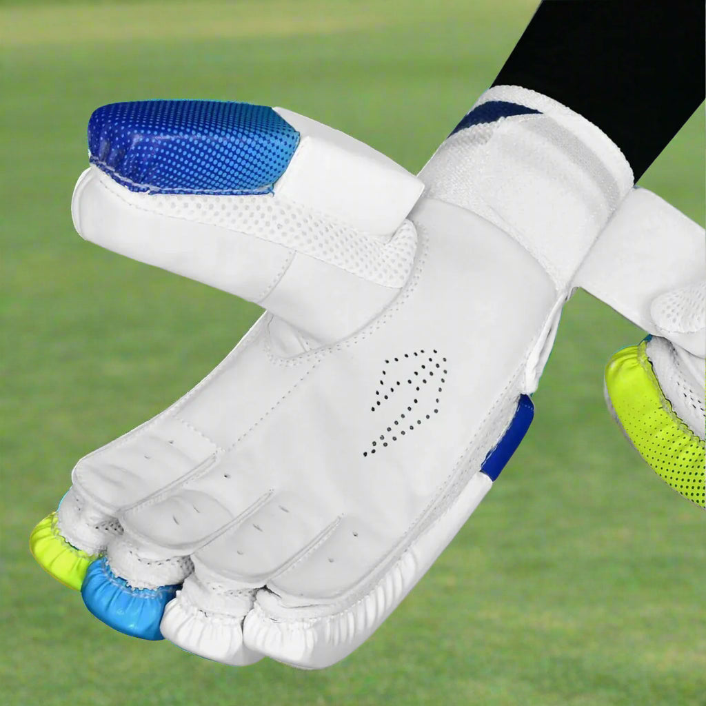 DSC_Rage_BattingGloves_Spec_Instasport