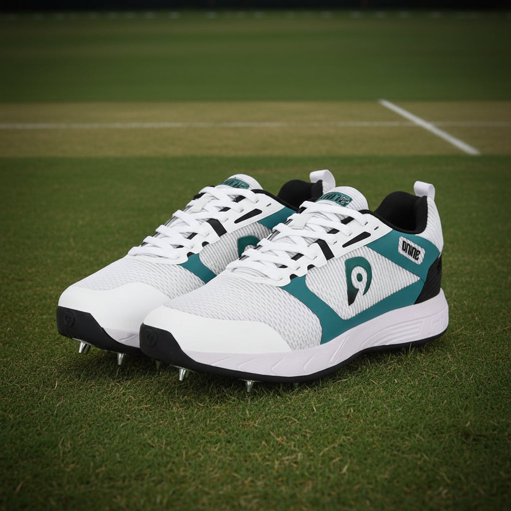 Dnine_Hunter_1_Batting_Spike_Cricket_Shoes_Main_InstaSport
