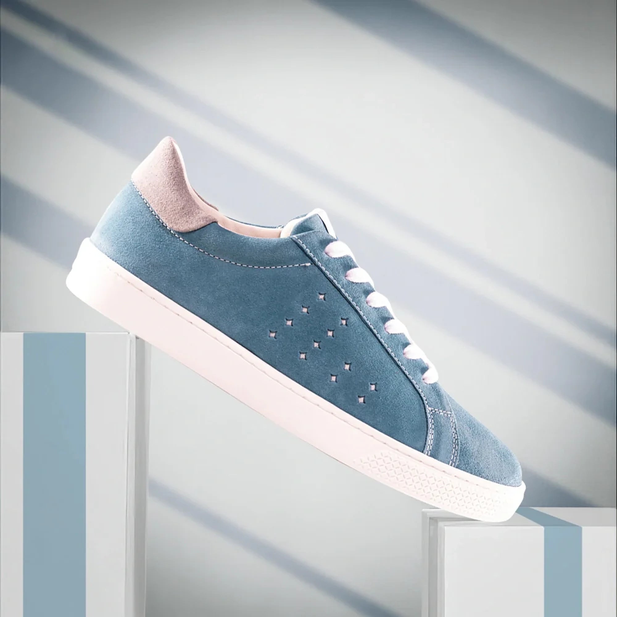 Lazo Halo Sneaker Tongue Graphic Aquamarine Blue/Smokey Quartz Grey - InstaSport