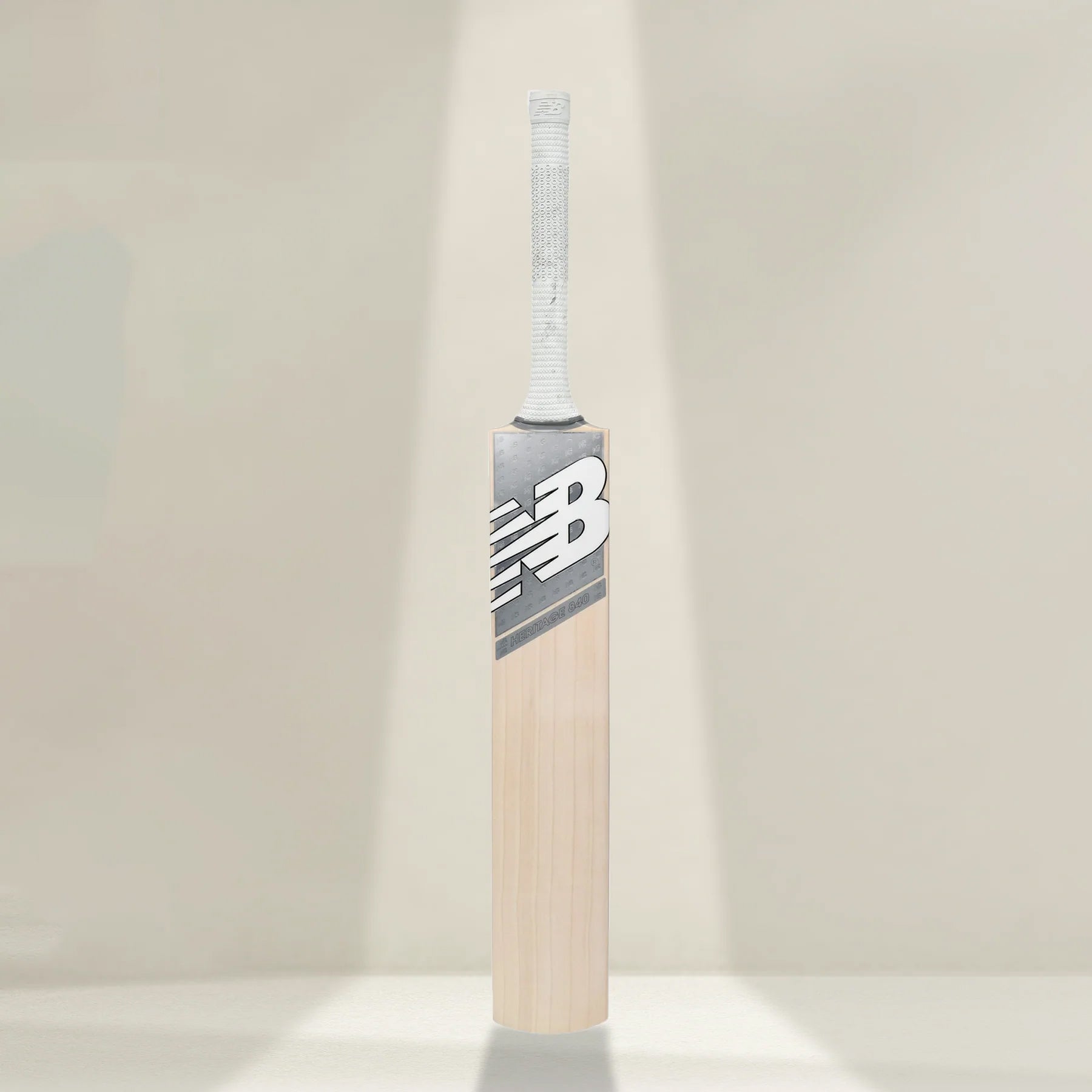 New Balance Heritage 840 English Willow Cricket Bat