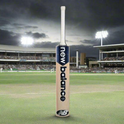 NewBalance_Burn150i_KW_CricketBat_Front_Instasport