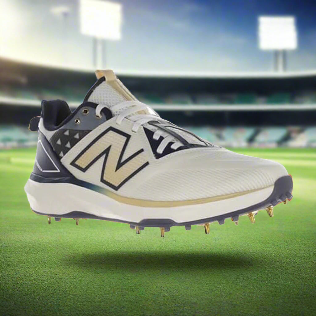 NewBalance_CK10GN6_MetalSpike_CricketShoes_Frontside_Instasport