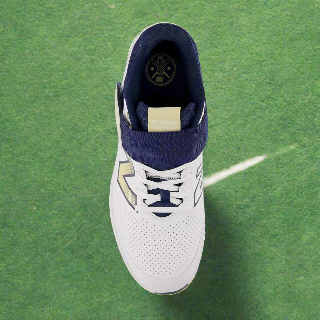 NewBalance_CK4040N6_MetalSpike_CricketShoes_Top_Instasport