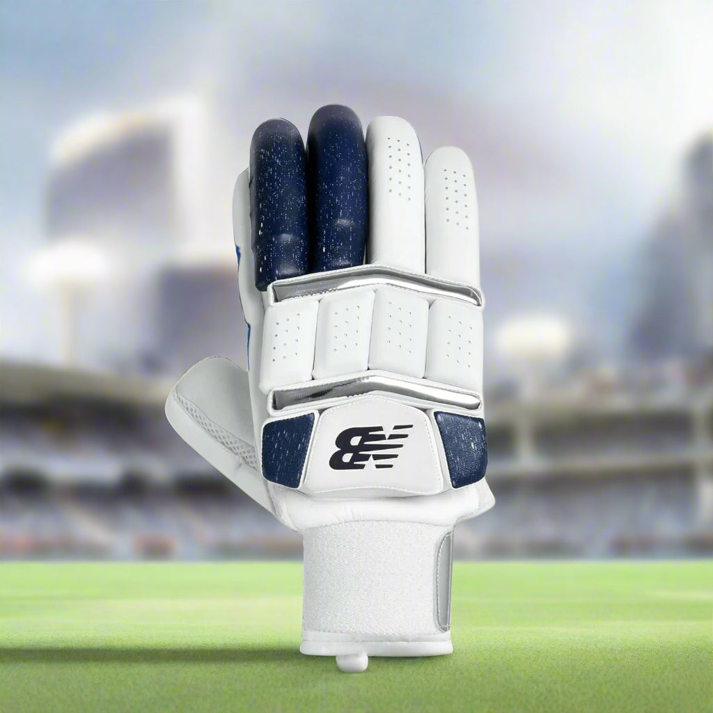 NewBalance_DC10i_Cricket_BattingGloves_Front_Instasport