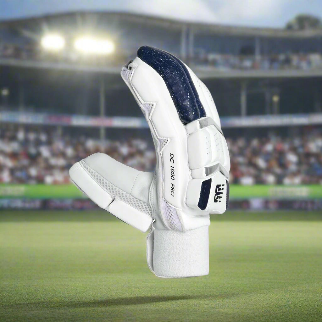 NewBalance_DC10i_Cricket_BattingGloves_Side_Instasport