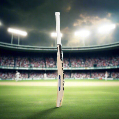 NewBalance_DC150i_KW_CricketBat_Side_Instasport