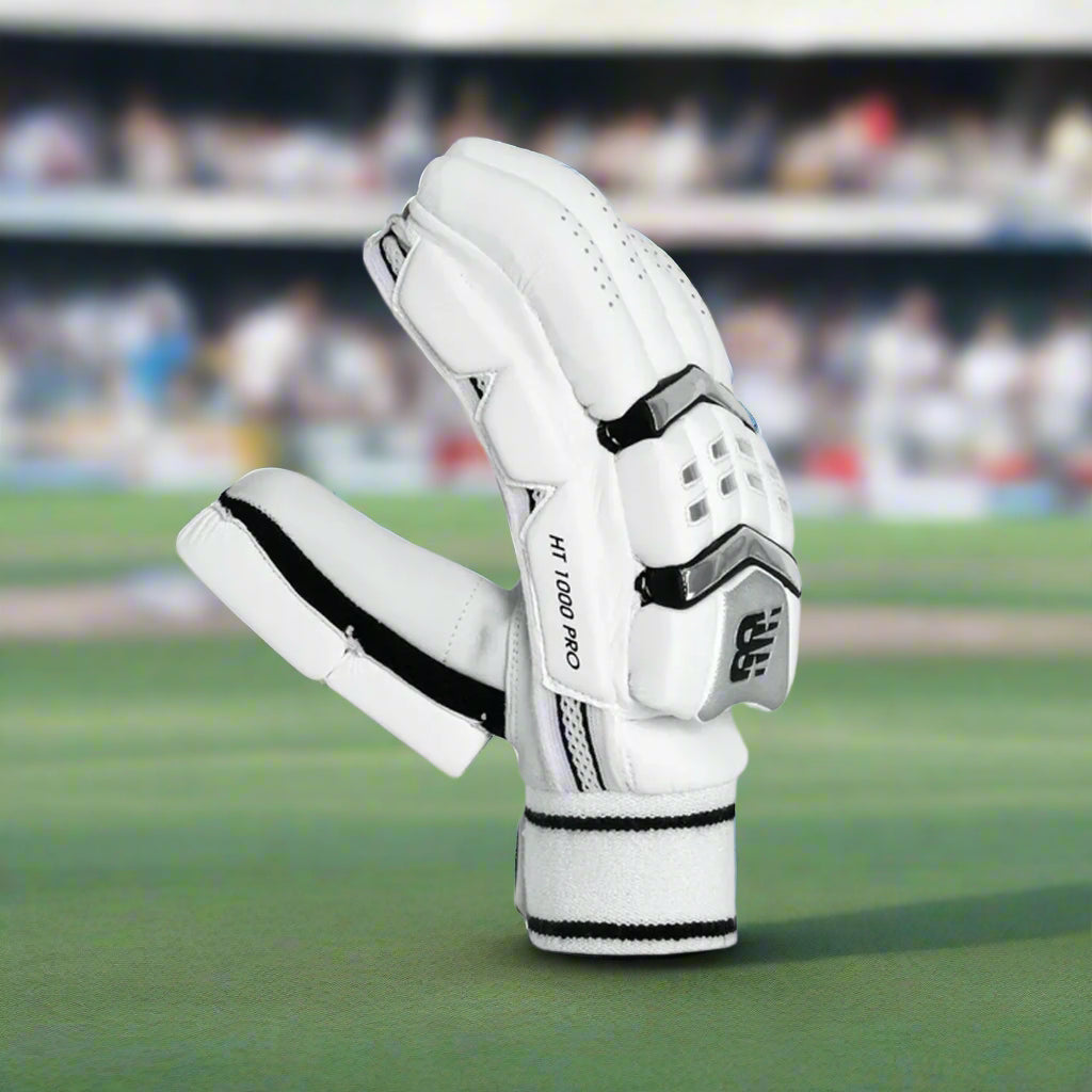 NewBalance_Heritage10i_Max_Cricket_BattingGloves_Side_Instasport