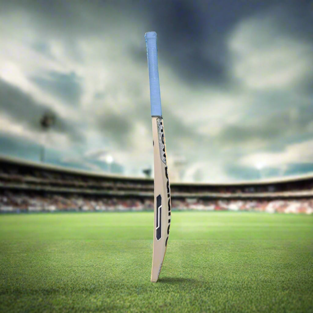 NewBalance_TC_300i_Pro_KW_Grade1_CricketBat_Side_Instasport