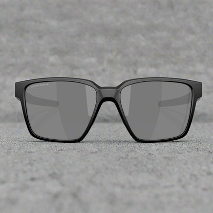 Oakley_Actuator_SQ_Sunglass_MatteBlack_PrizmBlack_Frontview_Instasport