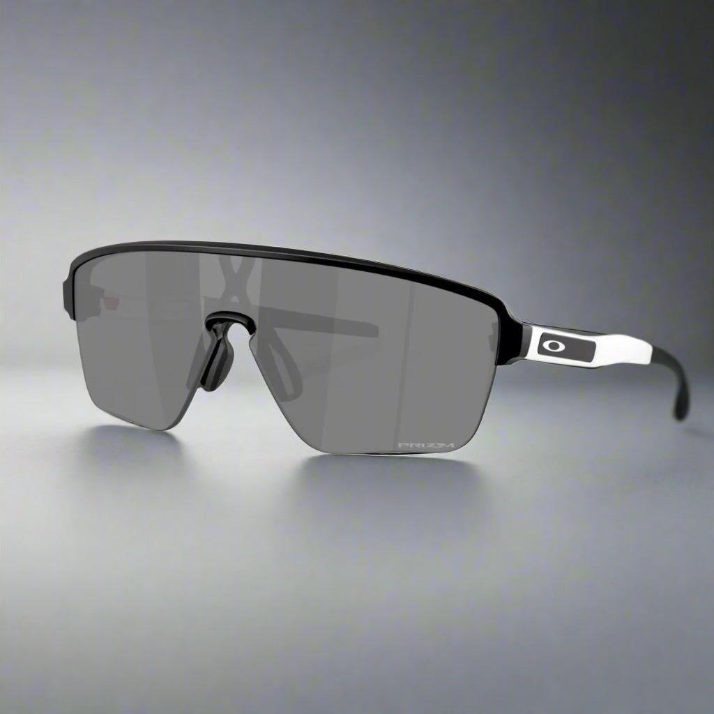 Oakley_Corridor_SQSunglass_MatteBlackPrizm_BlackLens_Frontside_Instasport