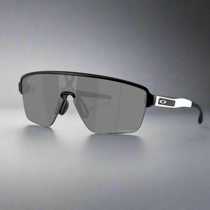 Oakley_Corridor_SQSunglass_MatteBlackPrizm_BlackLens_Frontside_Instasport