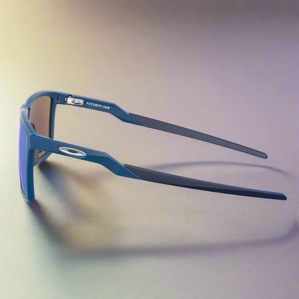 Oakley_FuturitySun_Sunglass_SatinNavy_PrizmSapphireLens_Leg_Instasport