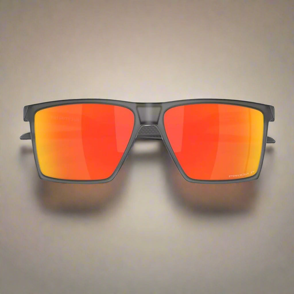 Oakley_Futurity_SunSunglass_SatinGreySmoke_PrizmRubyPolarizedLens_Frontview_Instasport