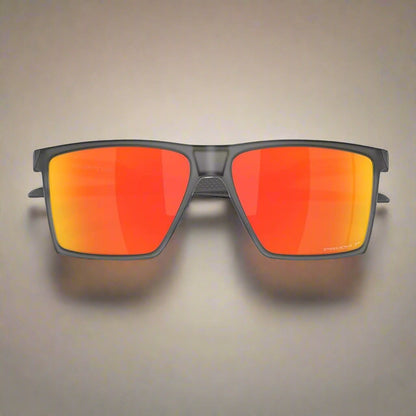 Oakley_Futurity_SunSunglass_SatinGreySmoke_PrizmRubyPolarizedLens_Frontview_Instasport