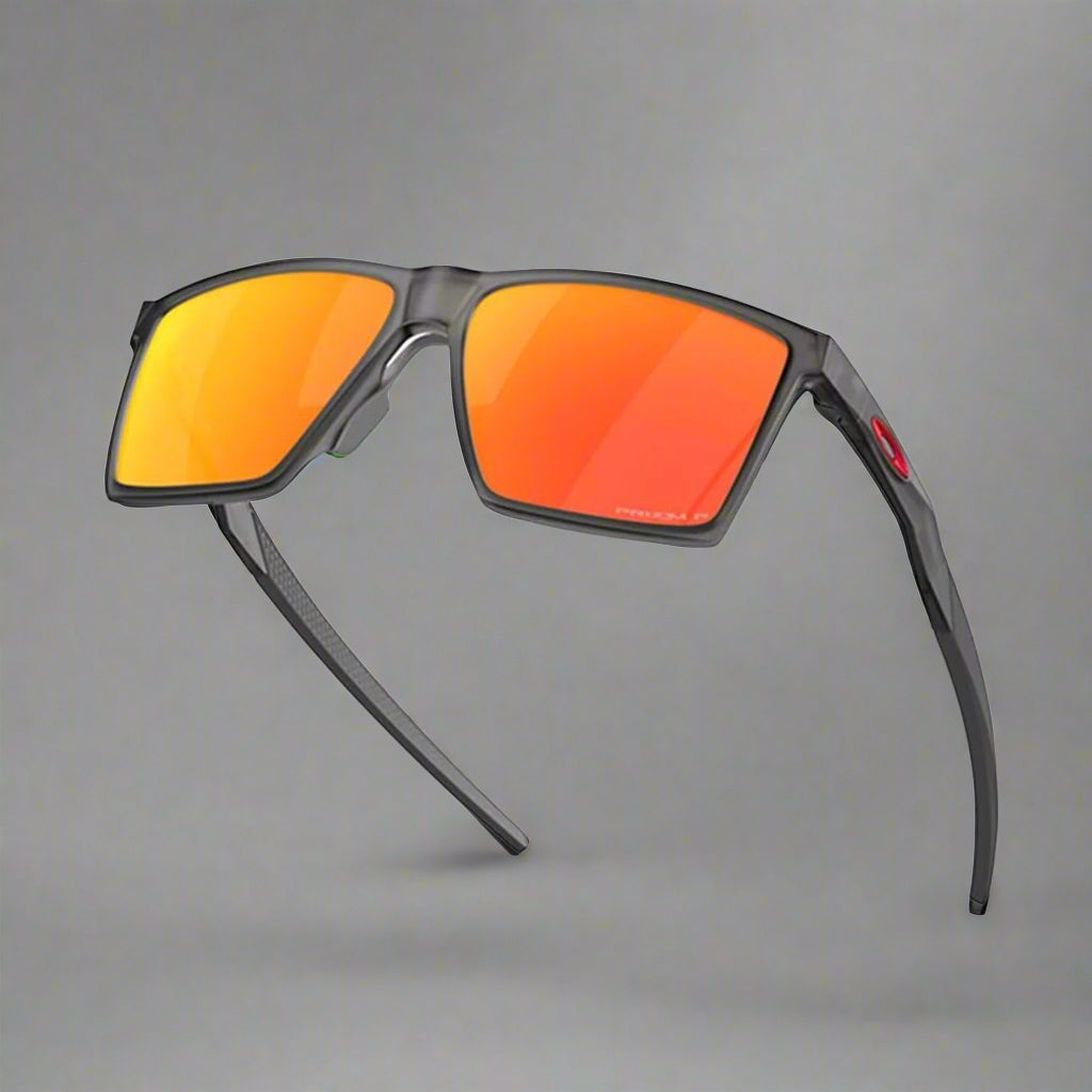 Oakley_Futurity_SunSunglass_SatinGreySmoke_PrizmRubyPolarizedLens_Fullview_Instasport
