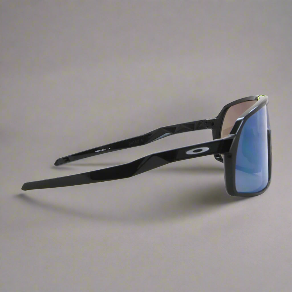 Oakley_SutroS_Sunglass_MatteCarbon_PrizmJadeLens_LeftSide_Instasport
