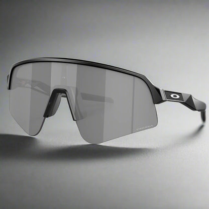 Oakley_Sutrolite_Sweep_MatteBlack_PrizmBlackLens_Frontside_Instasport