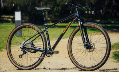 Polygon_Heist7_Black_Gold_Outdoor_Full_InstaSport
