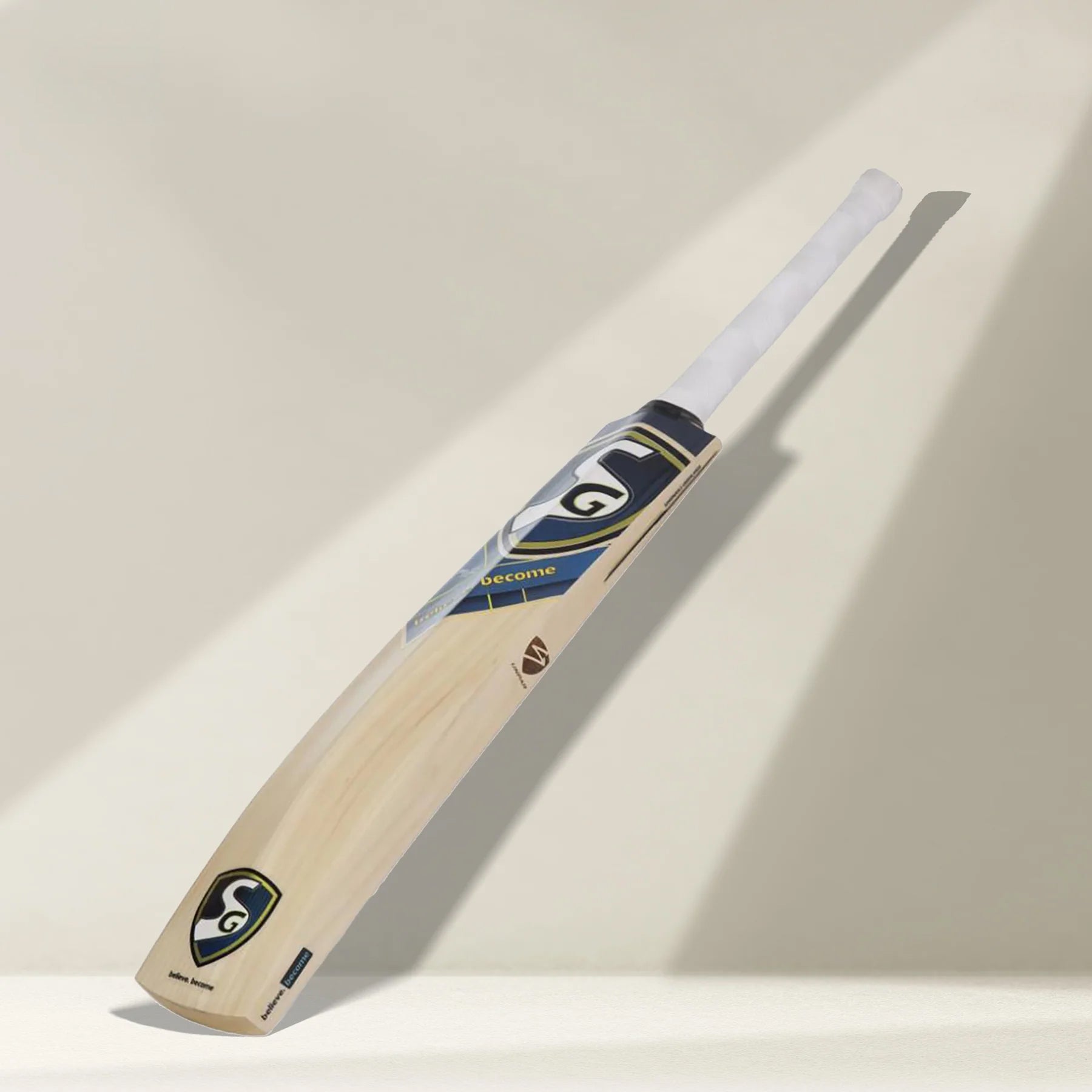 SG IK Players Grade 1 English Willow Cricket Bat (with SG|Str8bat Sensor)