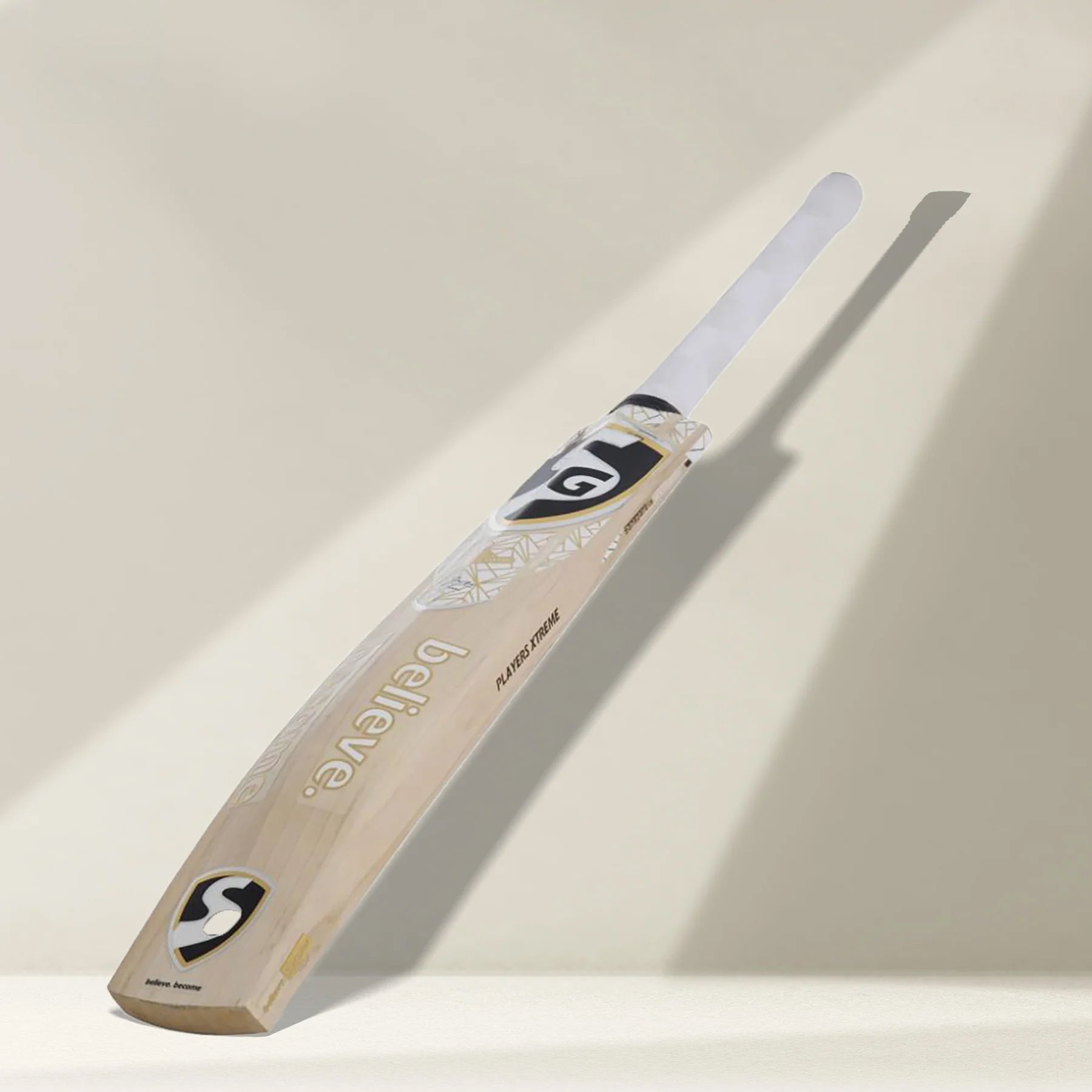 SG Player Xtreme English Willow grade 4 Cricket Bat (Leather Ball)