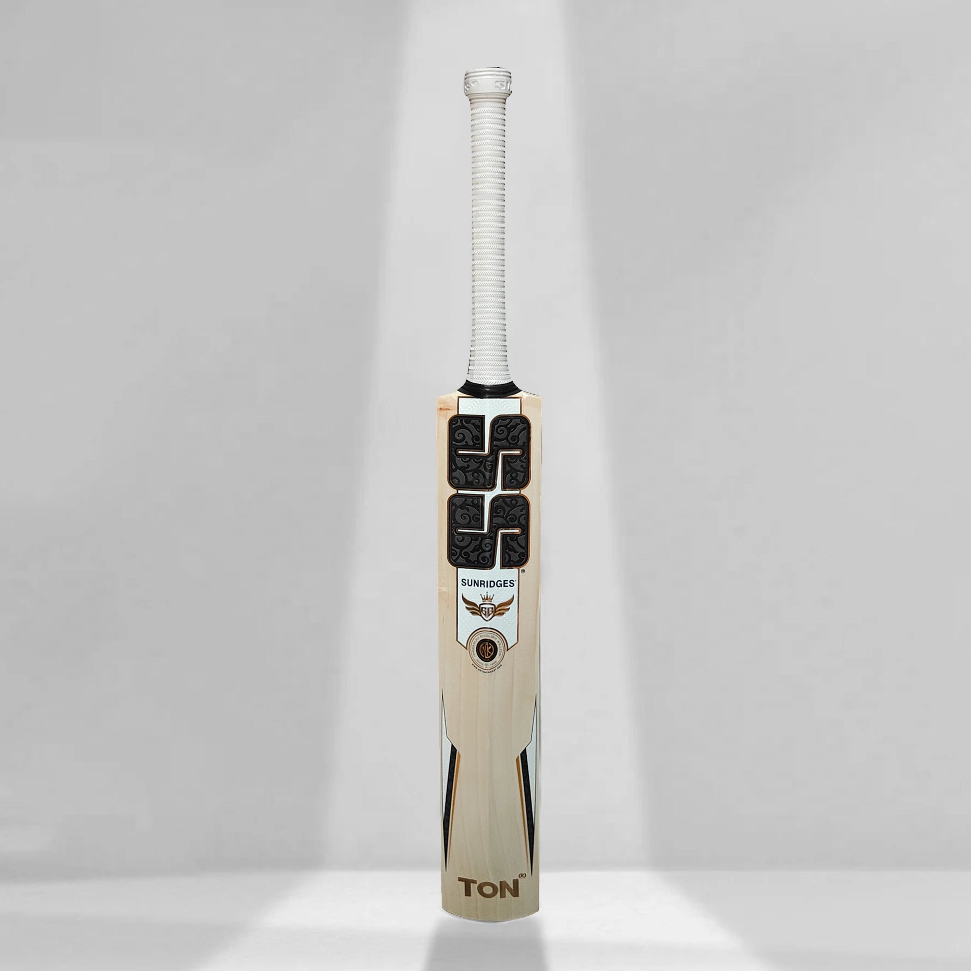SS GG Smacker Players English Willow Cricket Bat - SH