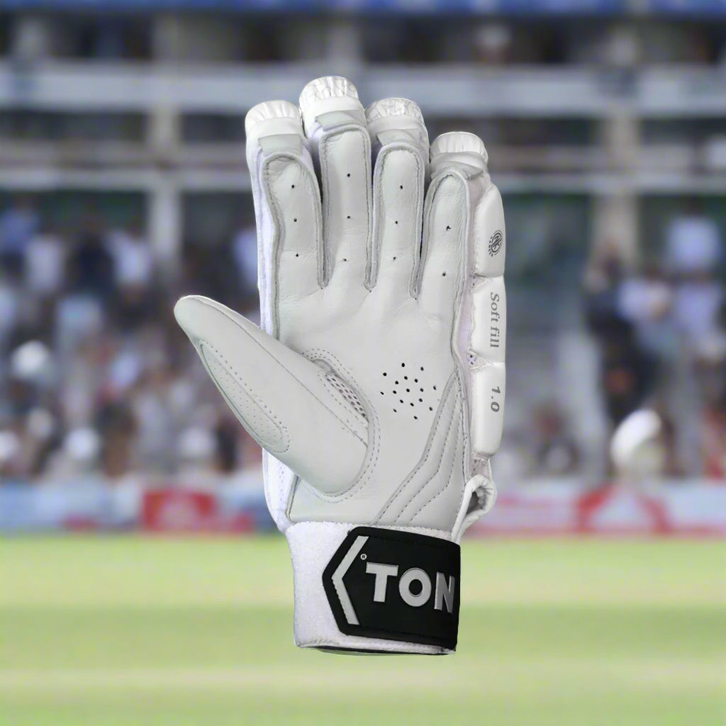SS_TonPro1.0_Cricket_BattingGloves_Inside_Instasport