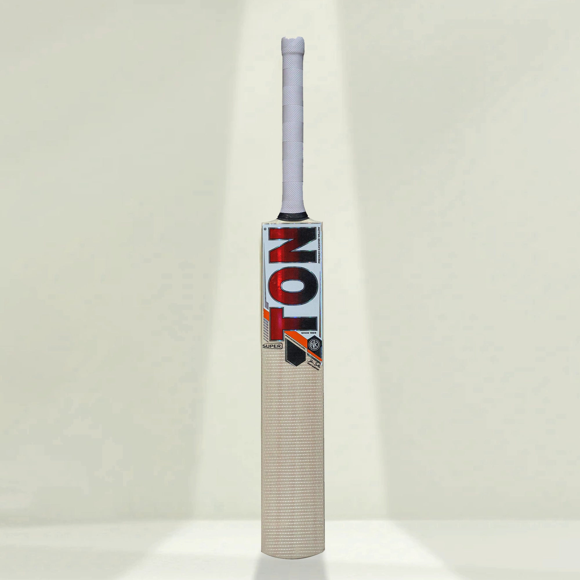 SS_TonSuper_KW_CricketBat_Instasport