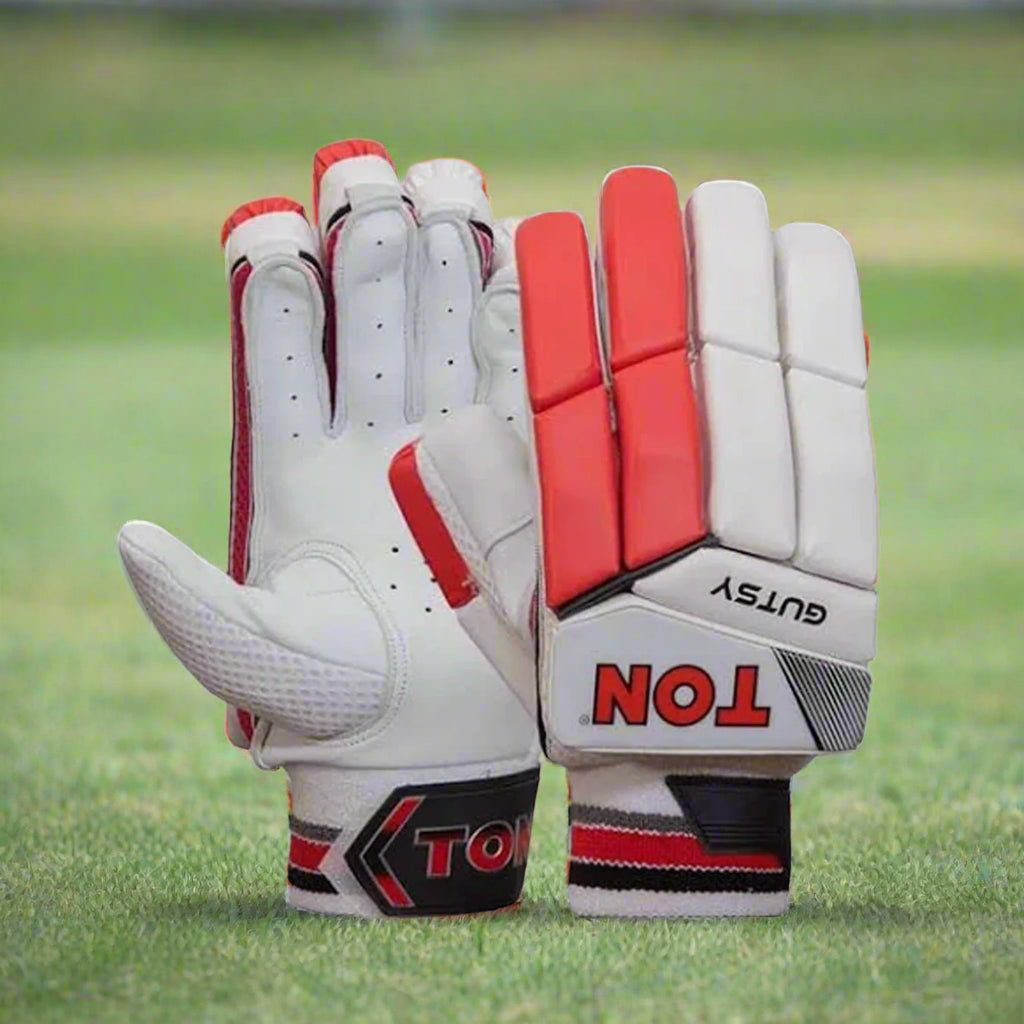 SS_Ton_Gutsy_Cricket_BattingGloves_Fullview_Instasport