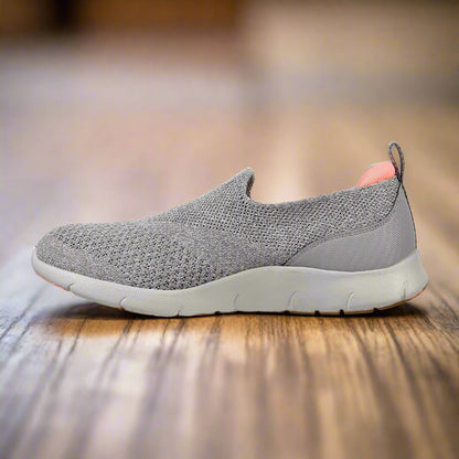 Skechers_104164-CHAR_Running_Shoes_Left_Instasport