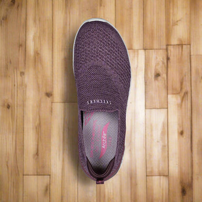 Skechers_104164-PLUM_Running_Shoes_Top_Instasport