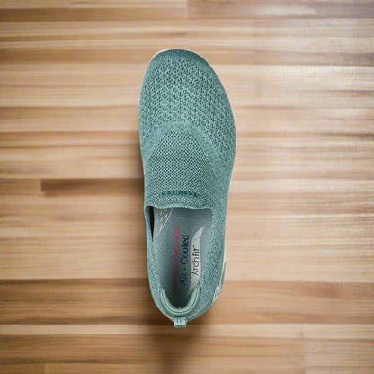 Skechers_104164-SAGE_Running_Shoes_Top_Instasport