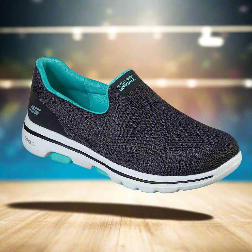 Skechers_124033-BKTQ_SportsShoes_Fronside_Instasport