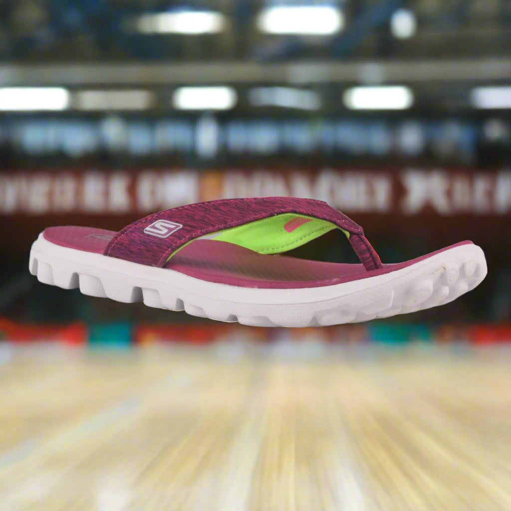 Skechers_13631-PNK_Casual Sandals_Frontside_Instasport