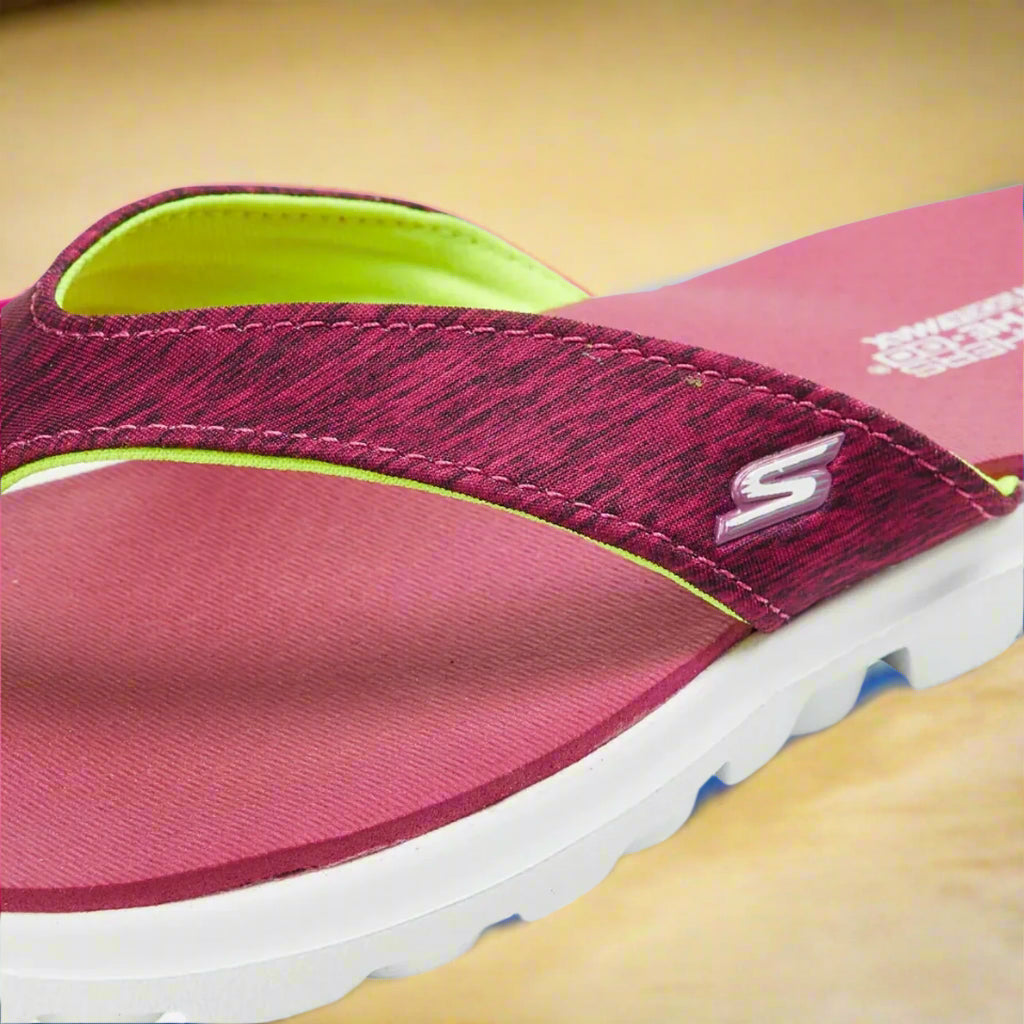 Skechers_13631ID-PNK_Casual Sandals_Zoom_Instasport