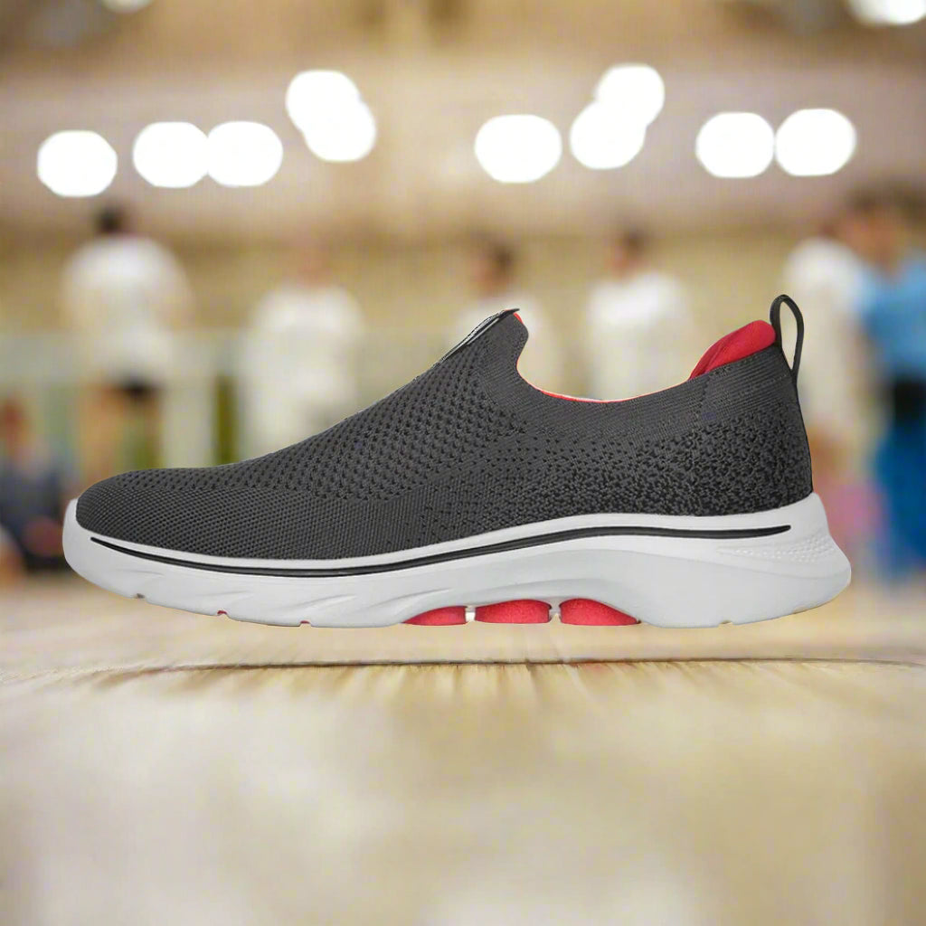 Skechers_216633-CCBK_SportsShoes_Left_Instasport