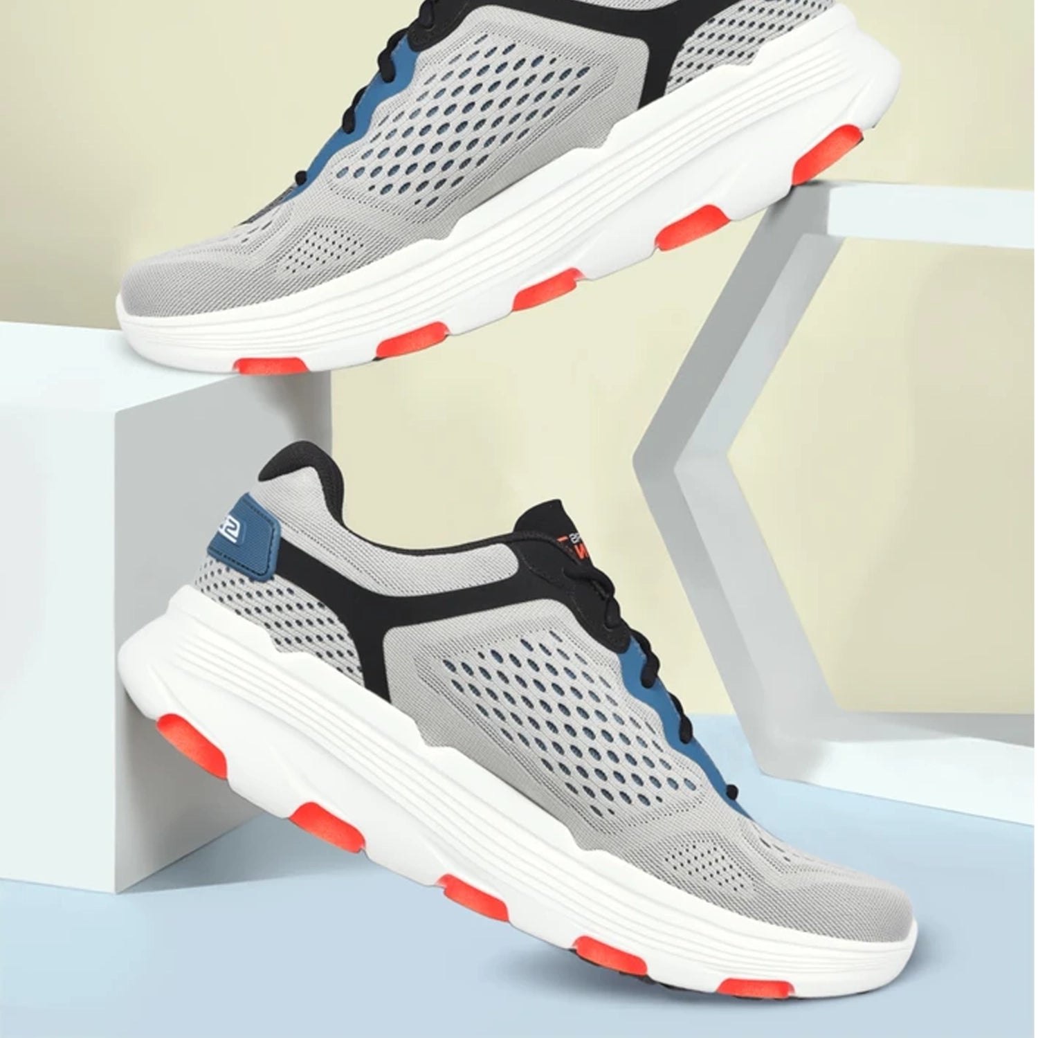 Skechers_220644-GYMT_SportsShoes_Spec_Instasport