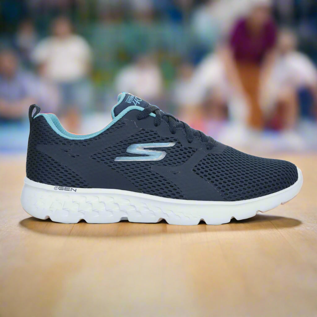 Skechers_896328ID-NVAQ_SportsShoes_Right_Instasport